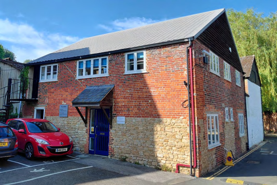 Mill Ln, Godalming to rent Primary Photo- Image 1 of 2