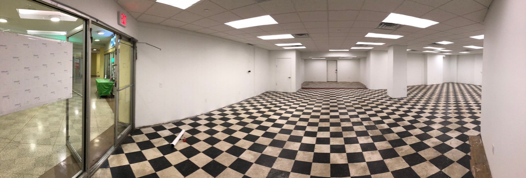 1500 John F Kennedy Blvd, Philadelphia, PA to rent Interior Photo- Image 1 of 4