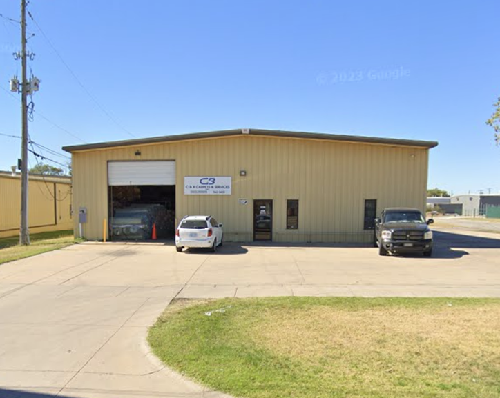 2437 S Meridian Ave, Wichita, KS for rent - Building Photo - Image 2 of 4