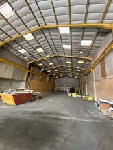 68 Pocket Nook St, St Helens to rent Building Photo- Image 1 of 3