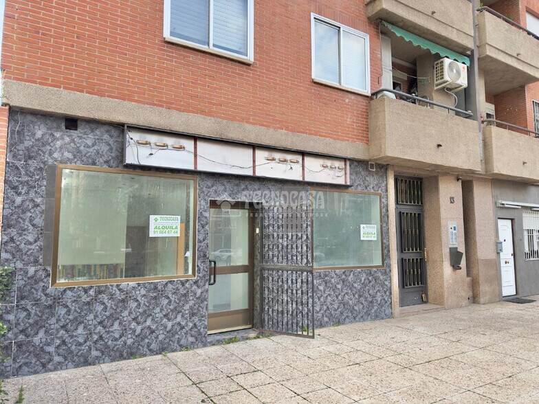 Retail in Móstoles, Madrid to rent - Primary Photo - Image 1 of 2