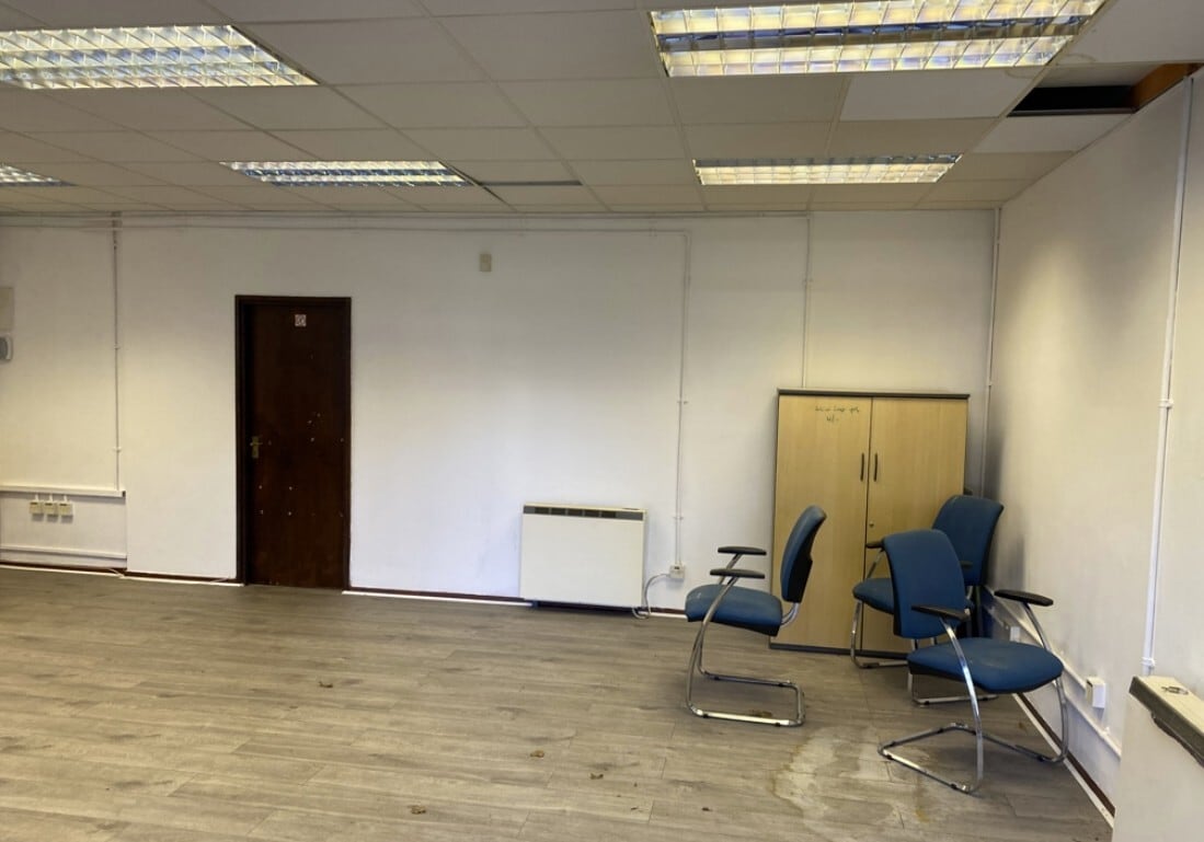 47 Salisbury Rd, Pinner to rent Interior Photo- Image 1 of 1