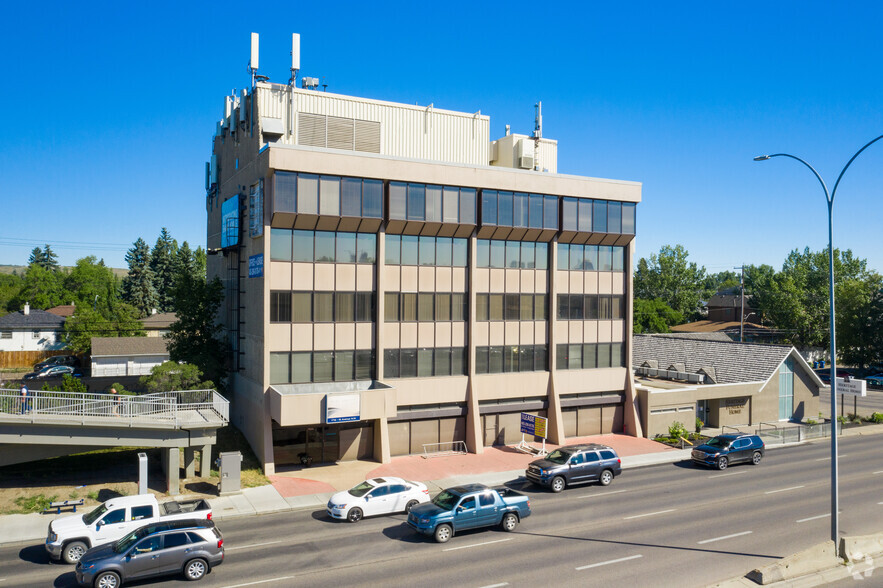 1716 16th Ave NW, Calgary, AB for sale - Building Photo - Image 1 of 1