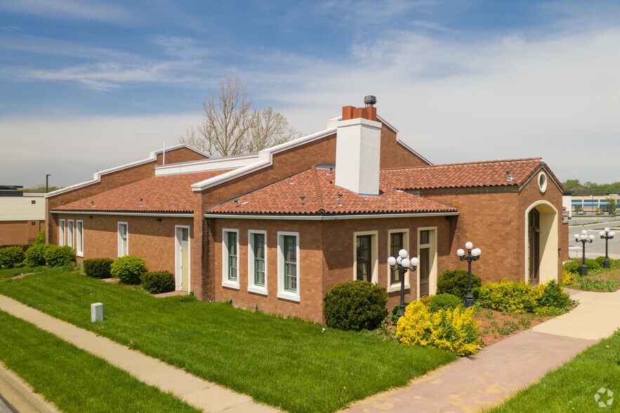 9292 Metcalf Ave, Overland Park, KS for sale - Primary Photo - Image 1 of 1