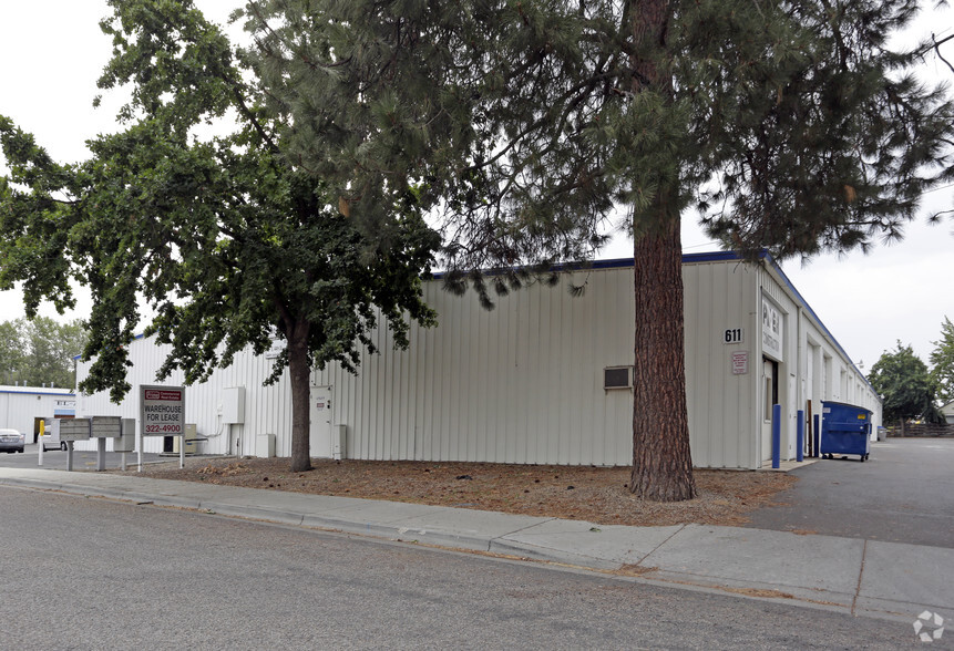 611-615 E 44th St, Boise, ID for rent - Building Photo - Image 3 of 9