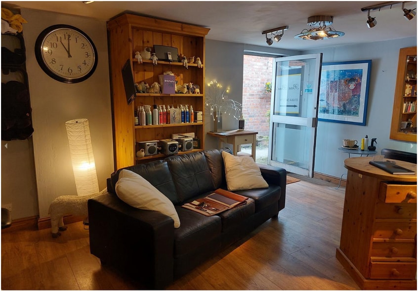 7 Mill St, Melton Mowbray to rent - Interior Photo - Image 2 of 2