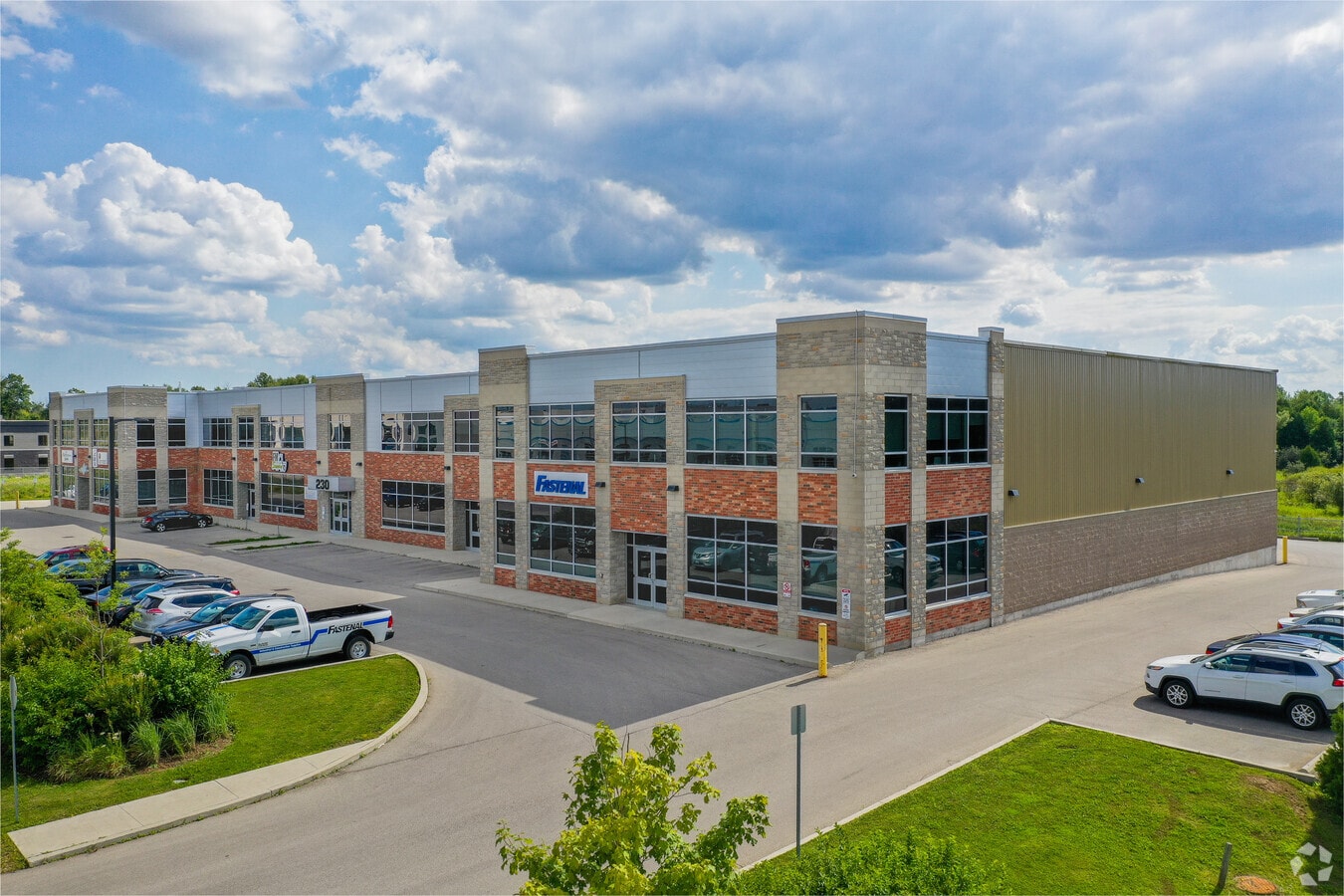 230 Hanlon Creek Blvd, Guelph N1C 0A1 UK