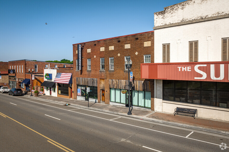 610-612 Tennessee Ave, Etowah, TN for sale - Primary Photo - Image 1 of 21