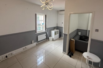 1 Tudor Sq, Sheffield to rent Interior Photo- Image 1 of 7