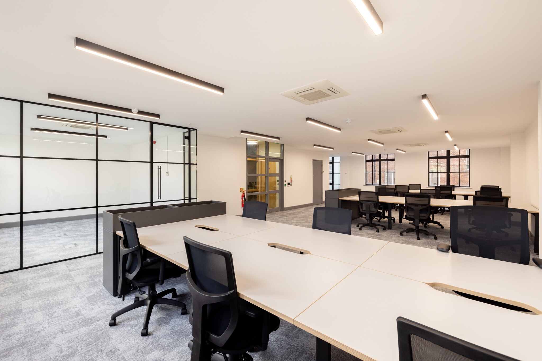 25 West Tenter St, London to rent Building Photo- Image 1 of 6