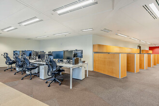 125 Old Broad St, London for rent Interior Photo- Image 1 of 9