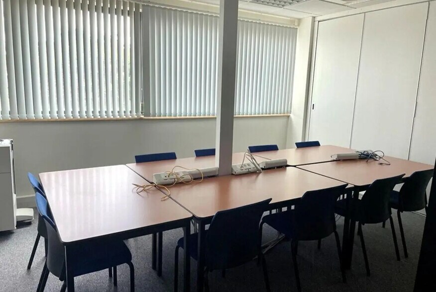 Office in Dijon to rent - Building Photo - Image 2 of 5