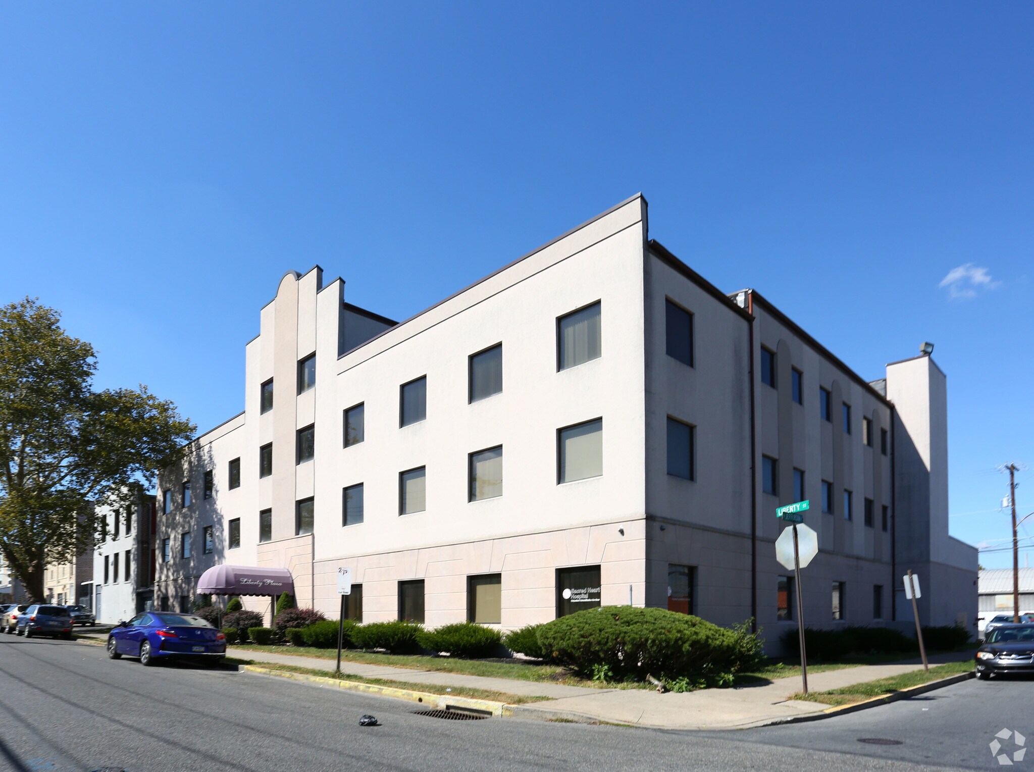 1227 W Liberty St, Allentown, PA to rent Primary Photo- Image 1 of 9