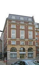 2 Queen Annes Gate Buildings, London for rent Primary Photo- Image 1 of 11