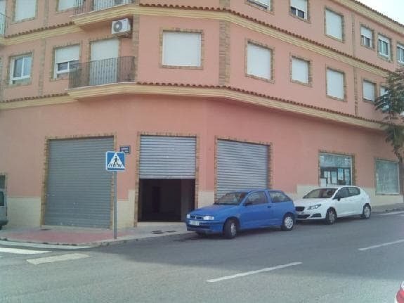Retail in Novelda for sale Building Photo- Image 1 of 18
