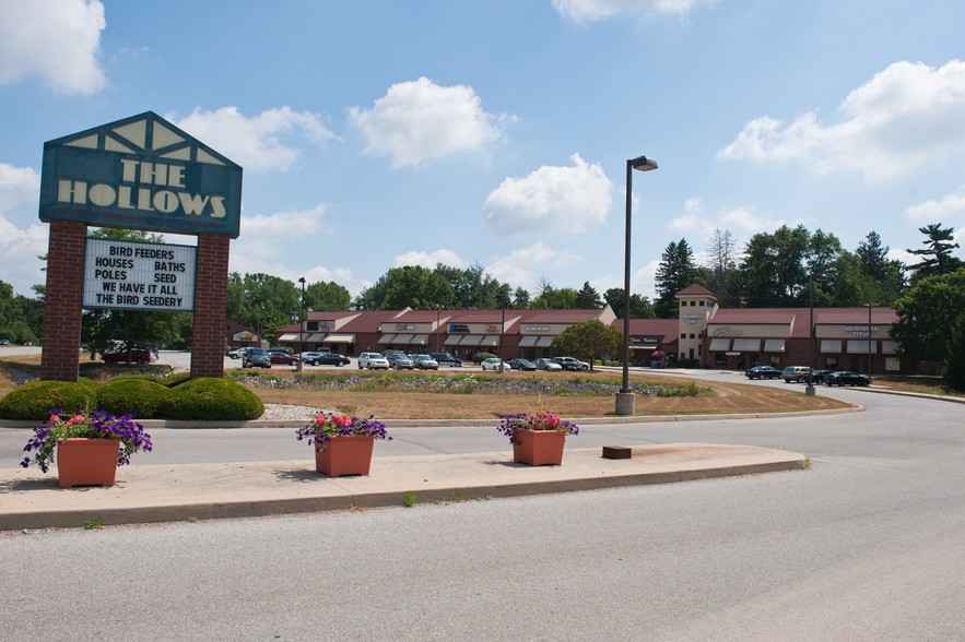 7103-7131 W Jefferson Blvd, Fort Wayne, IN for sale - Building Photo - Image 1 of 1