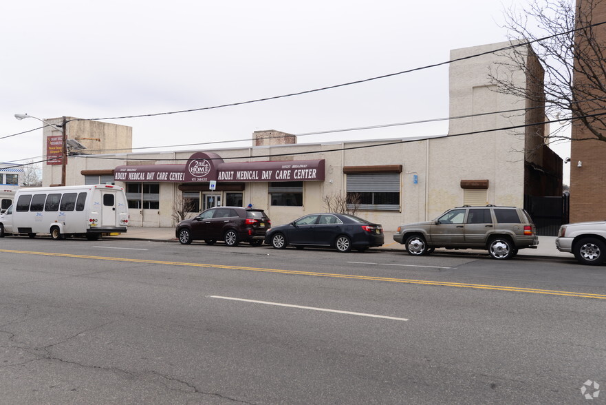 717-727 Broadway, Newark, NJ for rent - Building Photo - Image 1 of 3