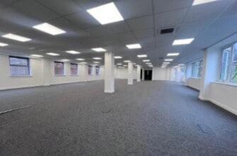 21-33 Dyke Rd, Brighton to rent Interior Photo- Image 2 of 5