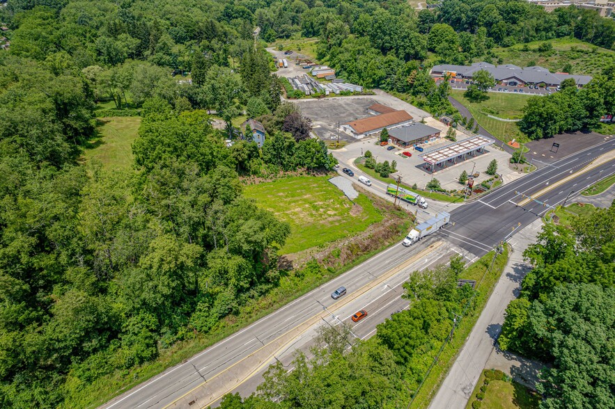 119 Willow Crossing Rd, Greensburg, PA for sale - Aerial - Image 2 of 10