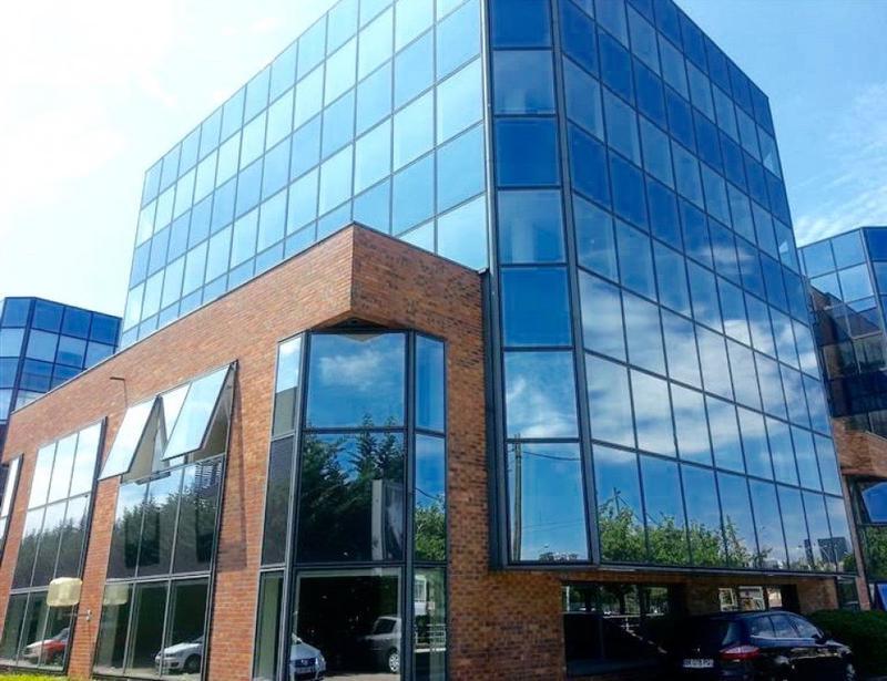 Office in Vélizy-Villacoublay for sale Building Photo- Image 1 of 6
