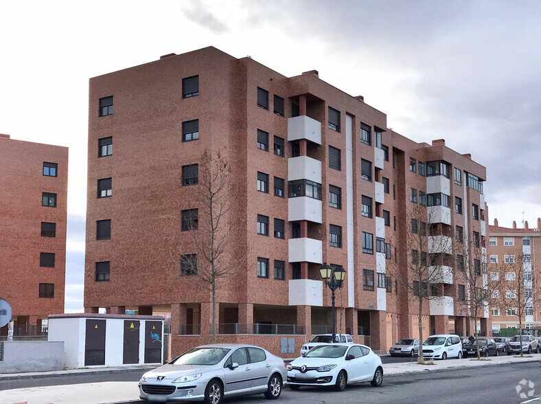 Avenida de la Juventud, 26, Ávila, Ávila for sale - Building Photo - Image 2 of 2