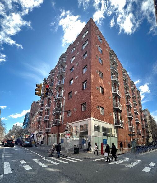 154 Bleecker St, New York, NY for rent - Building Photo - Image 1 of 1