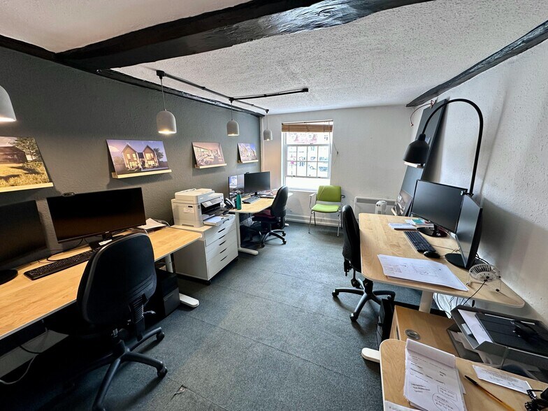 109 High St, Thame to rent - Building Photo - Image 3 of 6