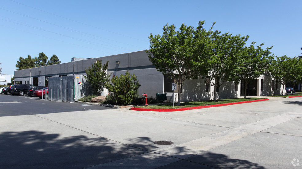 1531-1539 Industrial Rd, San Carlos, CA for rent - Building Photo - Image 2 of 3