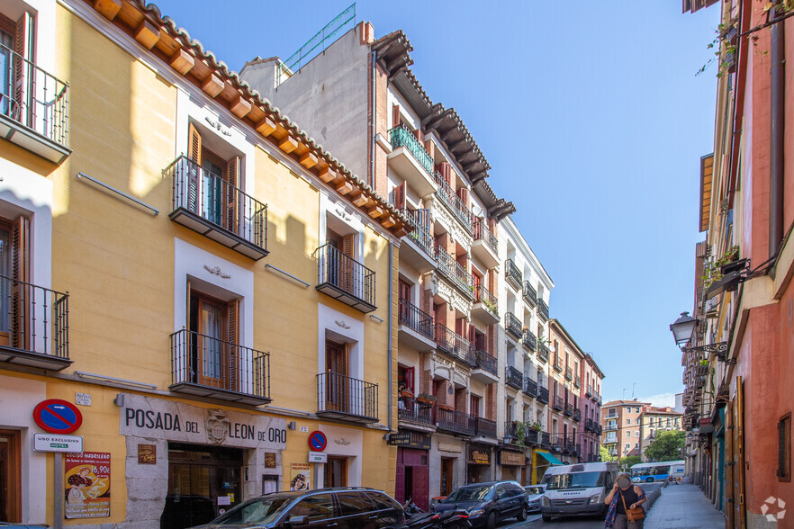 Retail in Madrid, MAD for rent - Primary Photo - Image 1 of 1