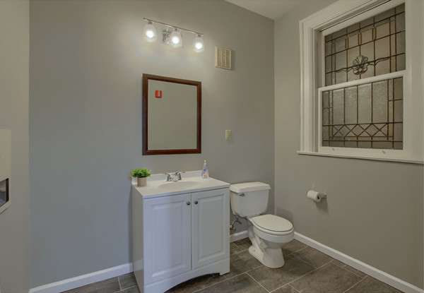 1007 N Front St, Harrisburg, PA for rent - Interior Photo - Image 3 of 11