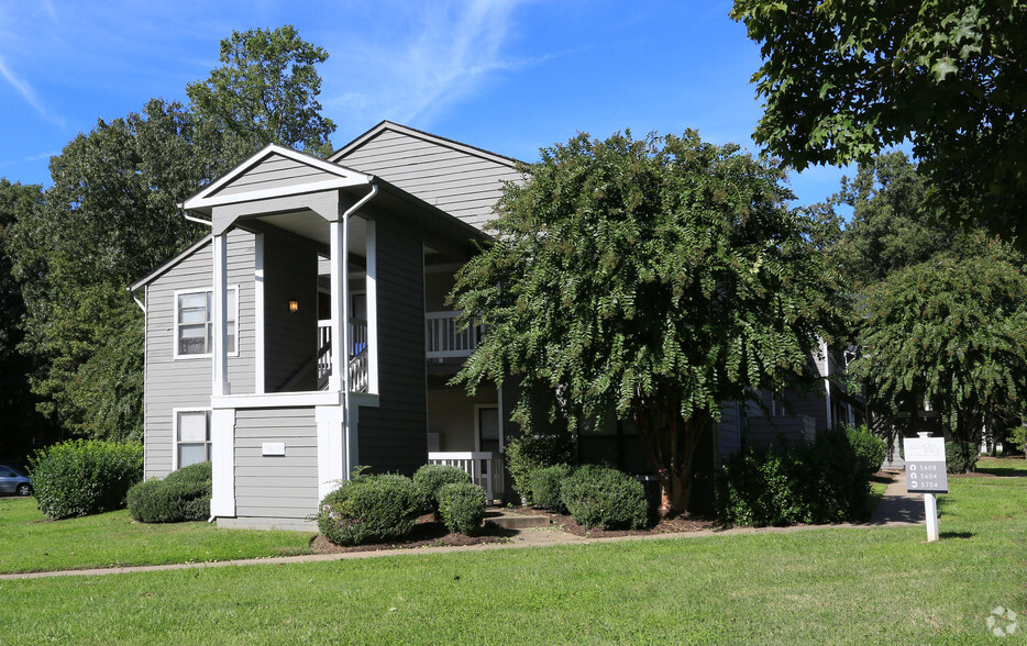 5300 Steeplechase Dr, Fredericksburg, VA for sale - Primary Photo - Image 1 of 90