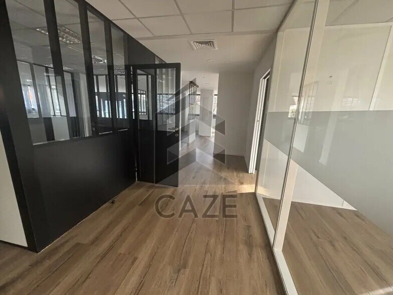 Office in Mérignac to rent - Interior Photo - Image 3 of 5