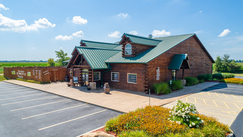 10325 E State Highway 33, Effingham, IL for sale - Primary Photo - Image 1 of 1