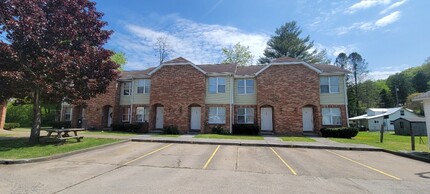 49 Woodson Ct, Craigsville, WV for sale Primary Photo- Image 1 of 1