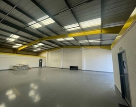 Lynx Cres, Weston Super Mare to rent Interior Photo- Image 1 of 1