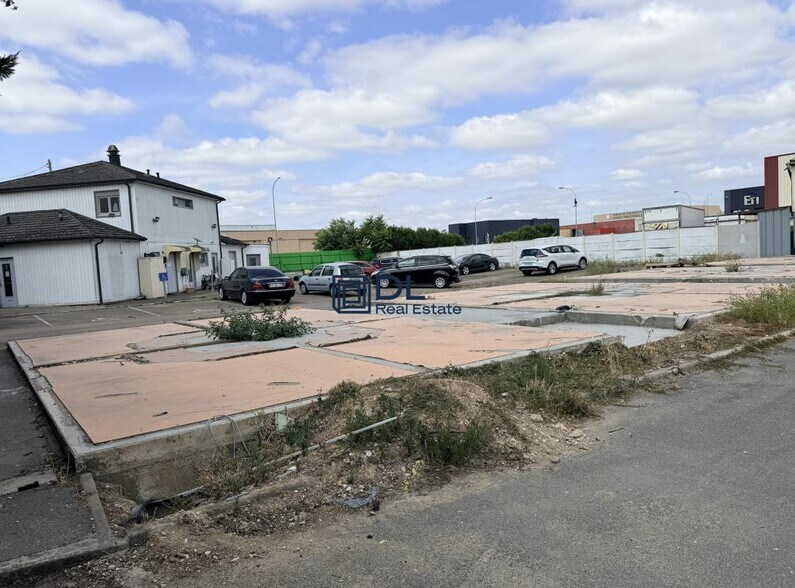 Land in Vigneux-sur-Seine to rent - Building Photo - Image 3 of 4