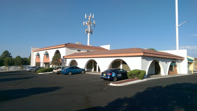 6300 Montano Rd NW, Albuquerque, NM for rent Building Photo- Image 1 of 8