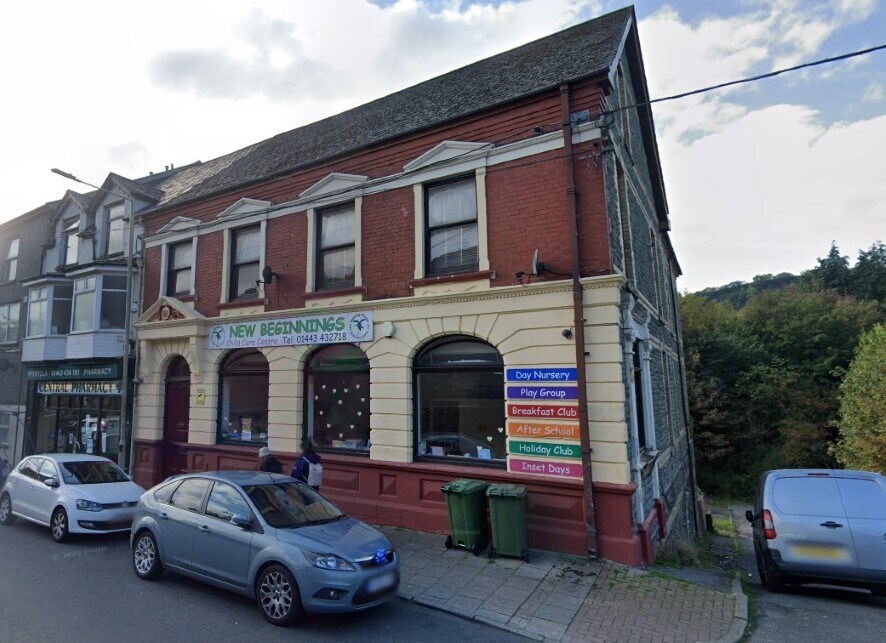 209 Ystrad Rd, Pentre for sale Building Photo- Image 1 of 5