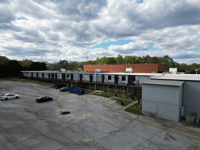 900 E Main St, Easley, SC for rent - Building Photo - Image 3 of 26