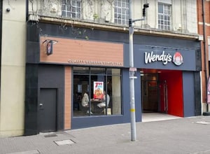 96-98 High St, Sutton to rent Building Photo- Image 1 of 1