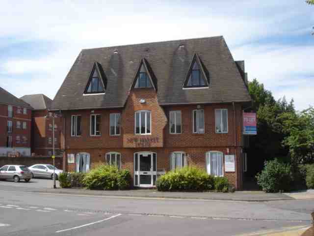 Market St, Newbury to rent Building Photo- Image 1 of 3