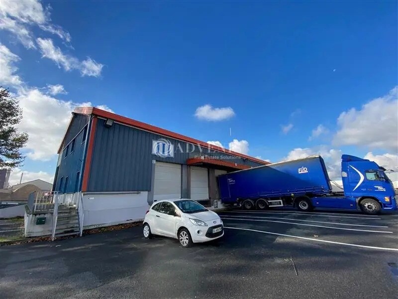 Light Industrial in Bonneuil-sur-Marne to rent Building Photo- Image 1 of 7