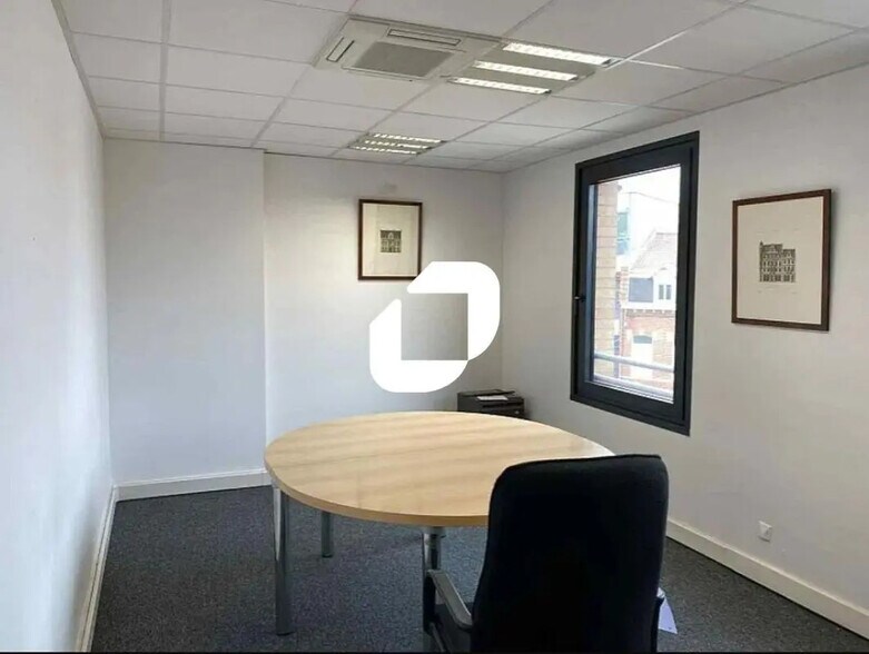 Office in Lille to rent - Building Photo - Image 3 of 7