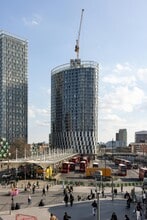 Station St, London to rent Building Photo- Image 1 of 51