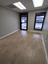 2523 Roosevelt Hwy, College Park, GA to rent Building Photo- Image 2 of 3