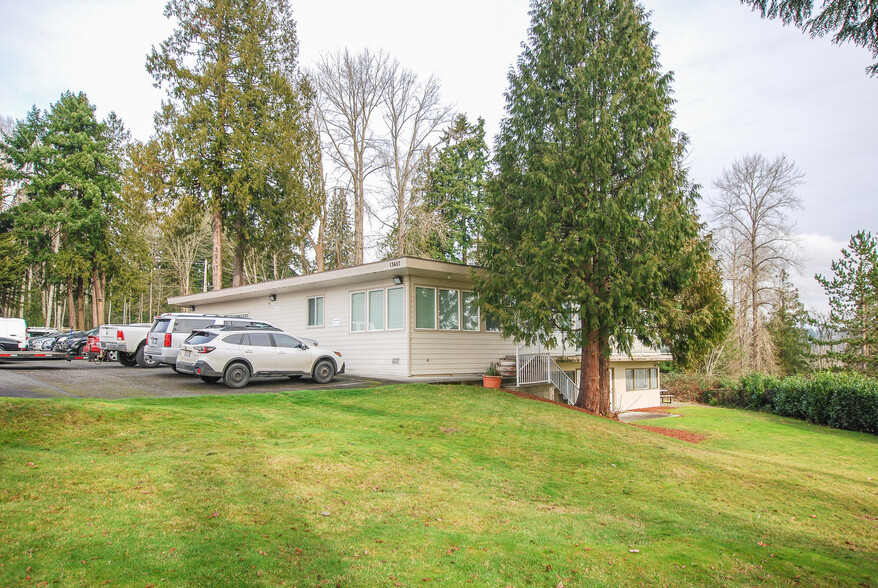 13657 NE 126th Pl, Kirkland, WA for sale - Building Photo - Image 1 of 9