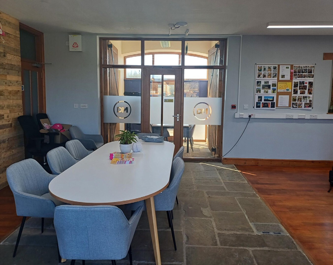 Crown Ln, Tinwell to rent Interior Photo- Image 1 of 2