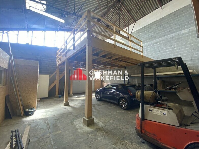 Office in Fenouillet to rent - Interior Photo - Image 2 of 9