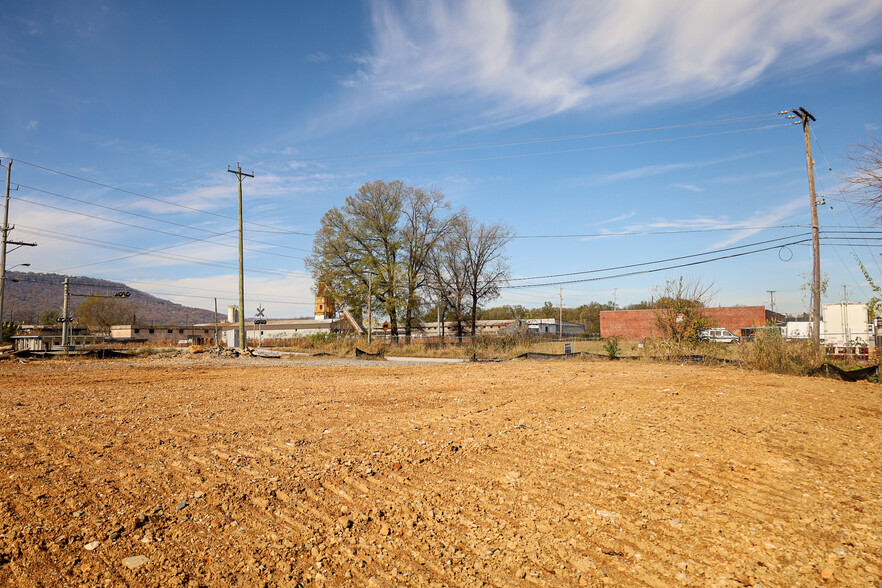 0 E. 39th Street & 3903 Calhoun Street, Chattanooga, TN for sale - Building Photo - Image 2 of 19