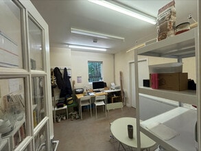 10 Station Rd, Dunkeld to rent Interior Photo- Image 1 of 2